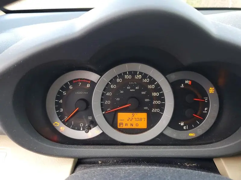 2011 TOYOTA RAV4 BASE  