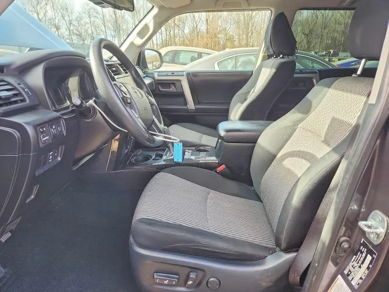 2022 TOYOTA 4RUNNER SR5  