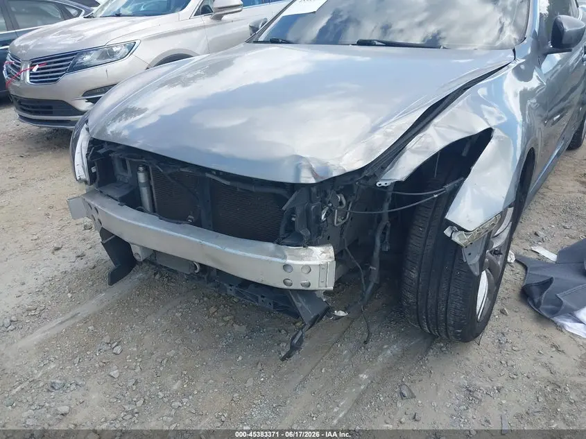 2010 INFINITI G37  