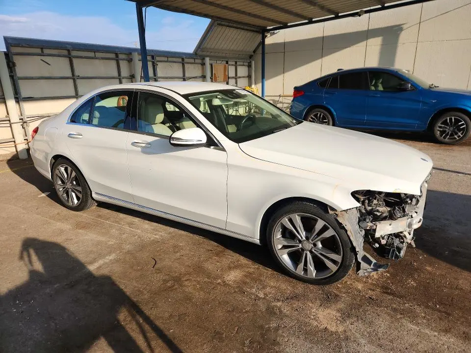 2016 MERCEDES-BENZ C 300  