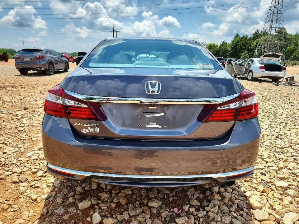 2017 HONDA ACCORD LX  