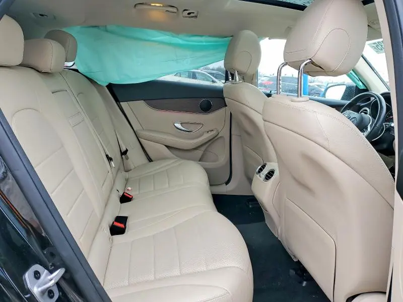 2022 MERCEDES-BENZ GLC 300  