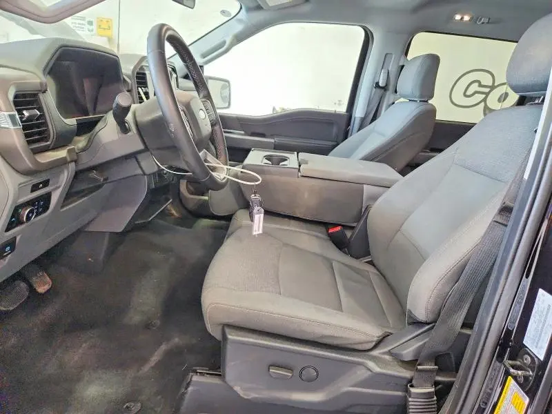 2025 FORD F150 XLT  