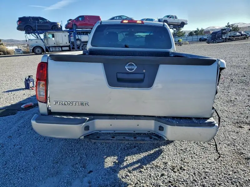 2017 NISSAN FRONTIER S  