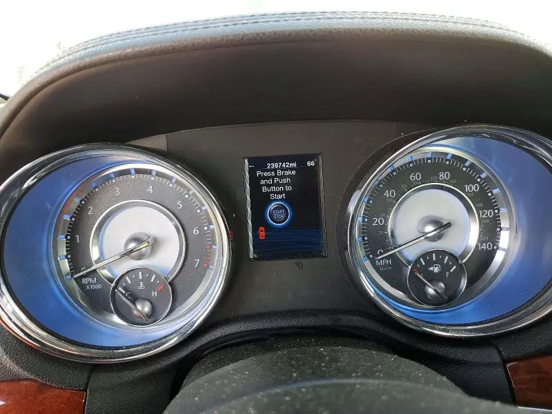 2012 CHRYSLER 300   