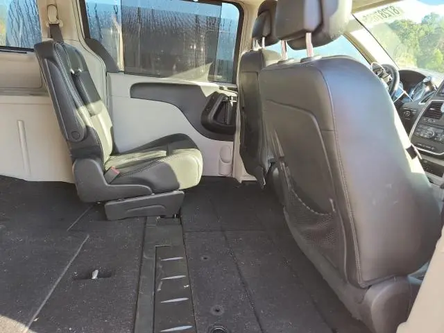 2016 CHRYSLER TOWN & COUNTRY TOURING L  