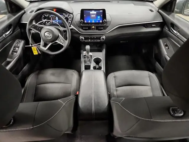 2022 NISSAN ALTIMA SV  