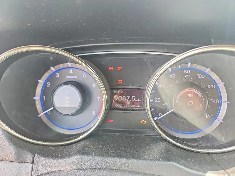 2012 HYUNDAI SONATA GLS  
