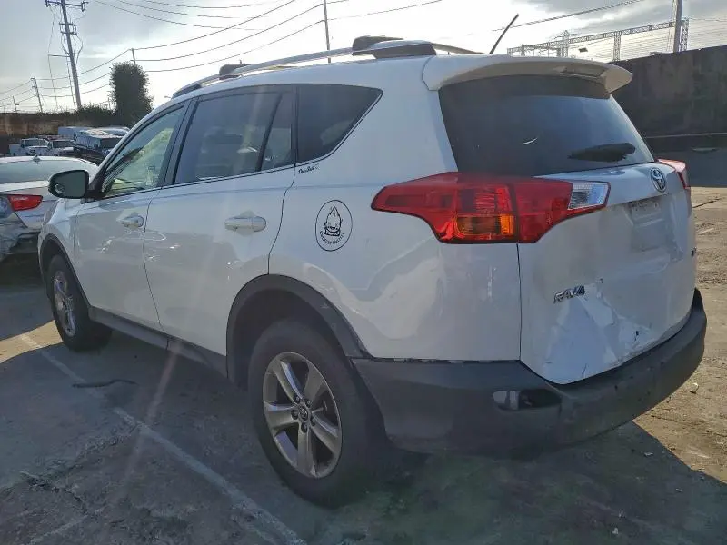 2015 TOYOTA RAV4 XLE  