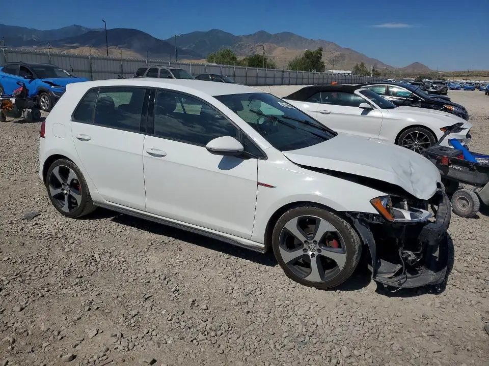 2017 VOLKSWAGEN GTI S  