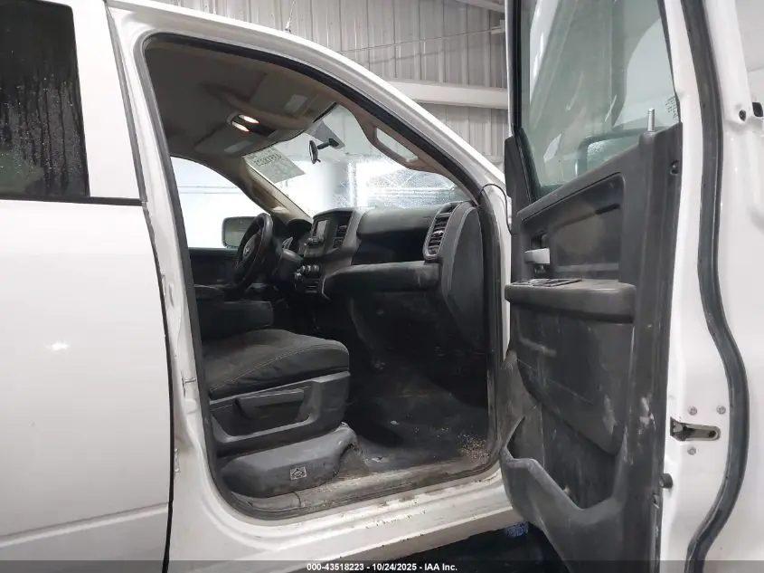 2019 RAM 2500 TRADESMAN  4X4 8' BOX