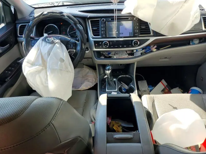 2016 TOYOTA HIGHLANDER LIMITED  