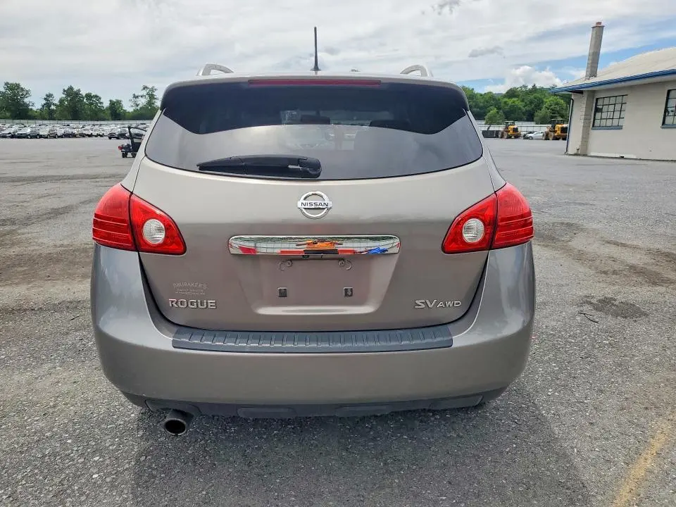 2013 NISSAN ROGUE S  