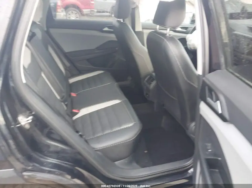 2022 VOLKSWAGEN TAOS 1.5T SEL