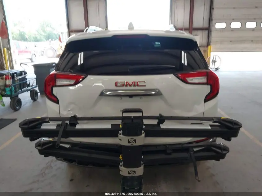 2022 GMC TERRAIN AWD AT4