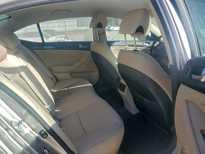 2014 KIA CADENZA PREMIUM  