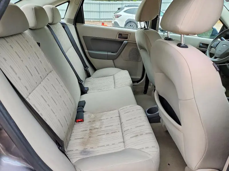 2011 FORD FOCUS   