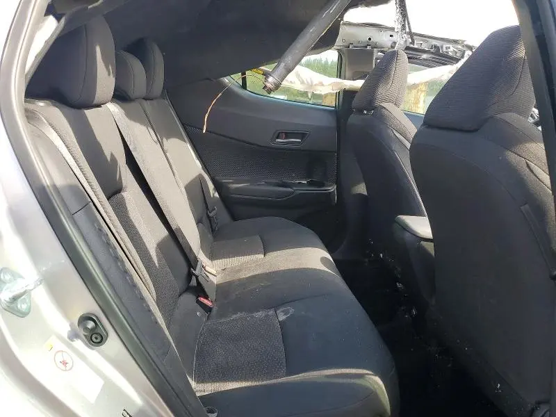 2019 TOYOTA C-HR XLE  
