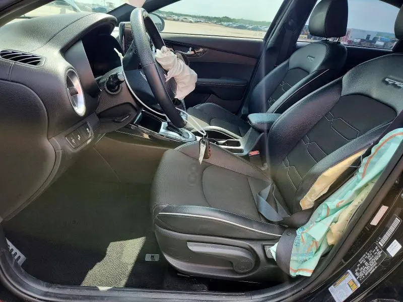 2023 KIA FORTE GT LINE  
