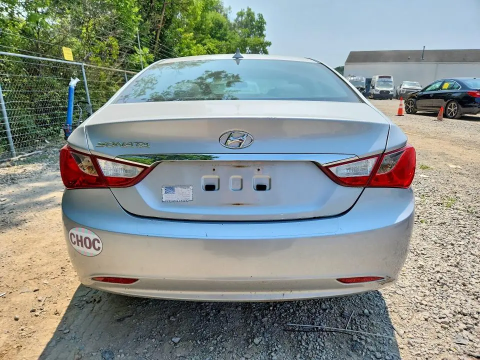 2012 HYUNDAI SONATA GLS  
