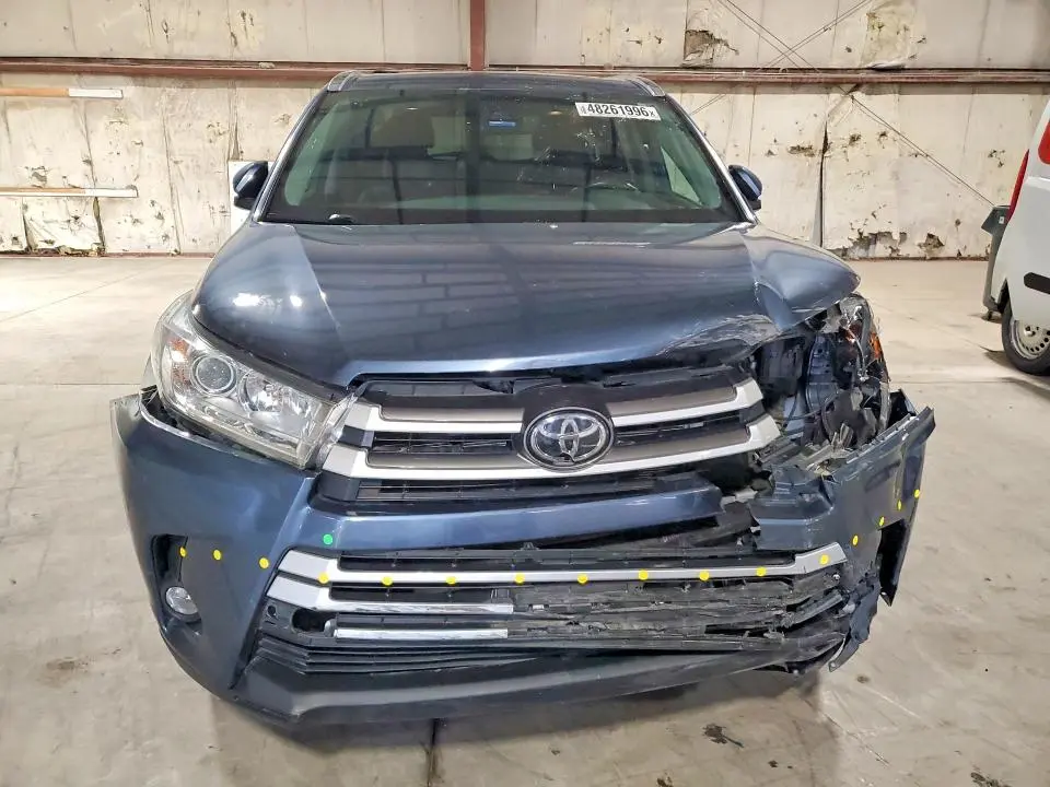 2019 TOYOTA HIGHLANDER XLE  