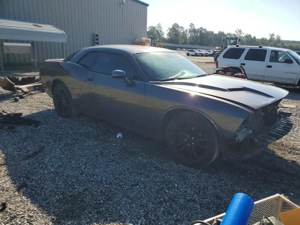 2016 DODGE CHALLENGER SXT  