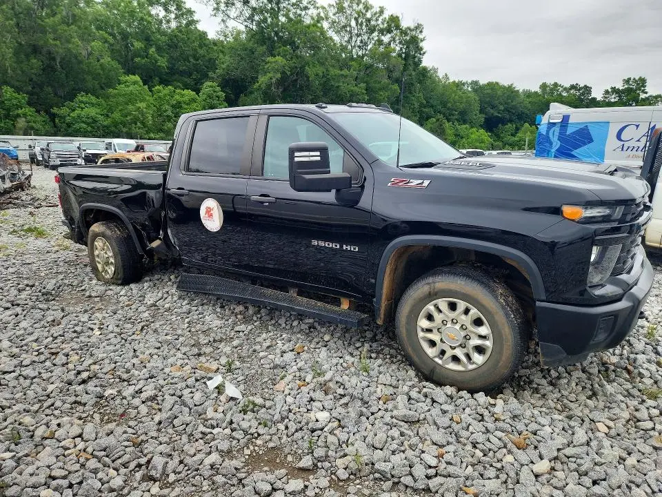 2024 CHEVROLET SILVERADO K3500  