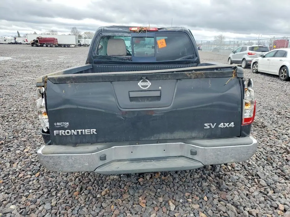 2016 NISSAN FRONTIER SV  