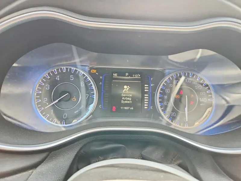 2016 CHRYSLER 200 LX  