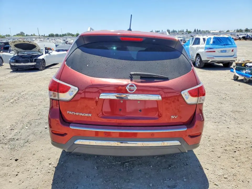 2016 NISSAN PATHFINDER SV  