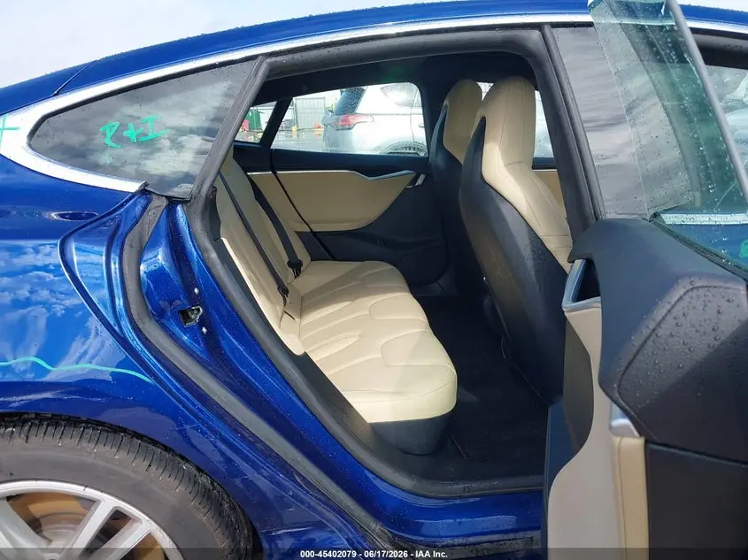 2015 TESLA MODEL S 70D/85D/P85D