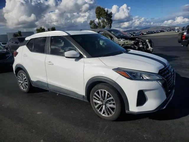 2021 NISSAN KICKS SV  