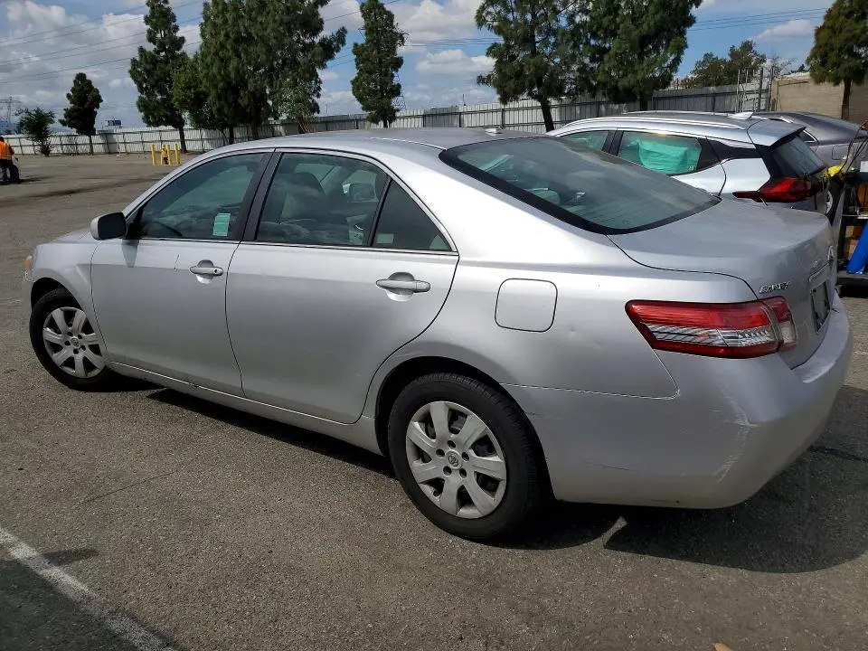 2010 TOYOTA CAMRY BASE  