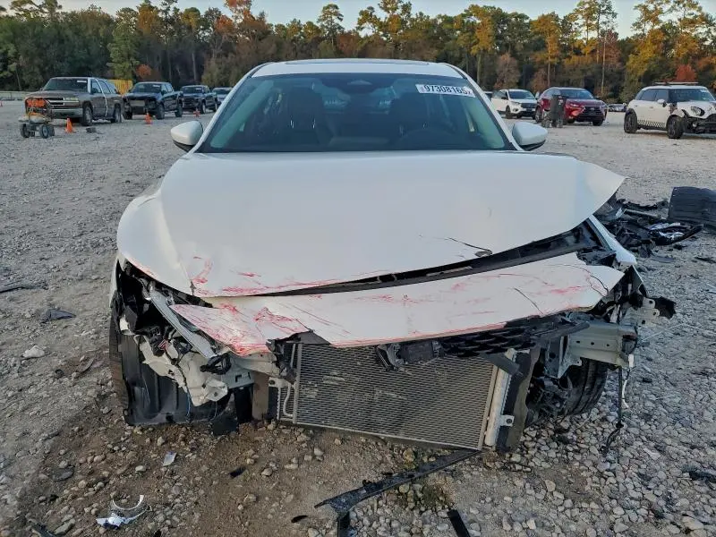 2024 MAZDA 3 PREFERRED  