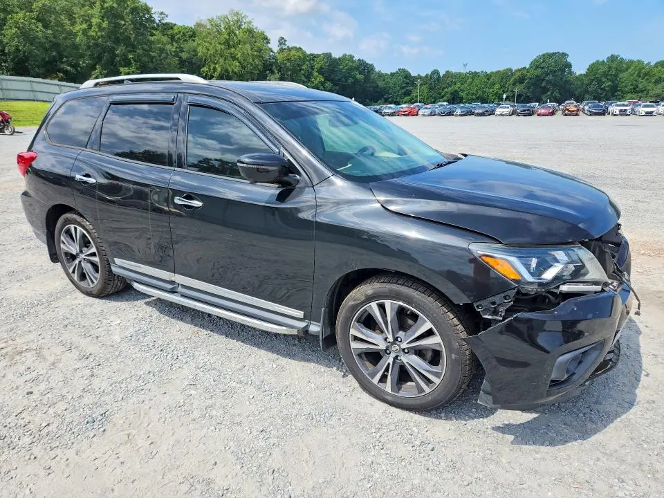 2019 NISSAN PATHFINDER PLATINUM  