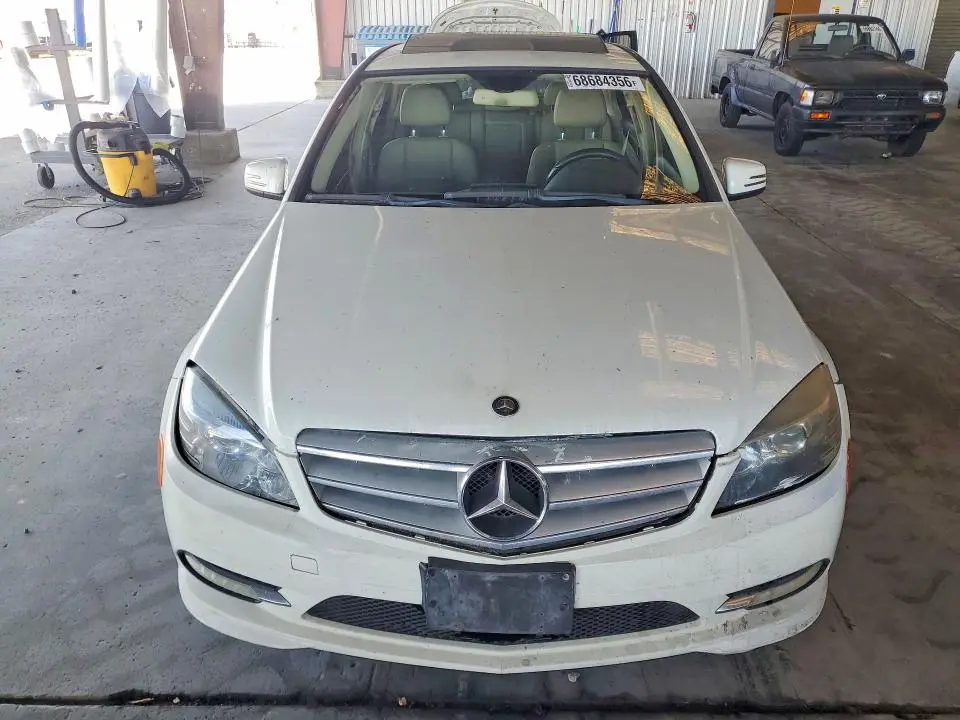 2011 MERCEDES-BENZ C 300  