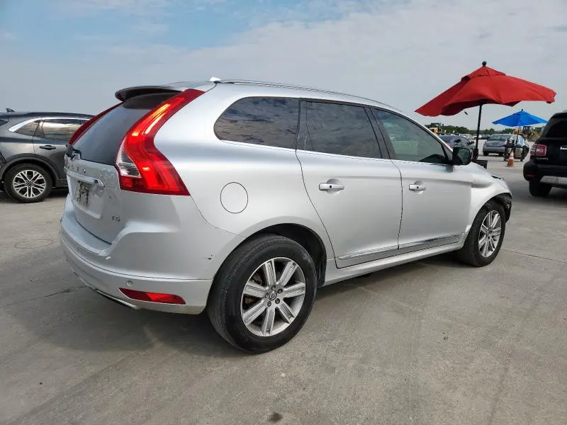2017 VOLVO XC60 T5 INSCRIPTION  
