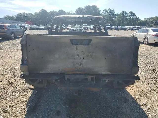 2020 NISSAN TITAN SV  