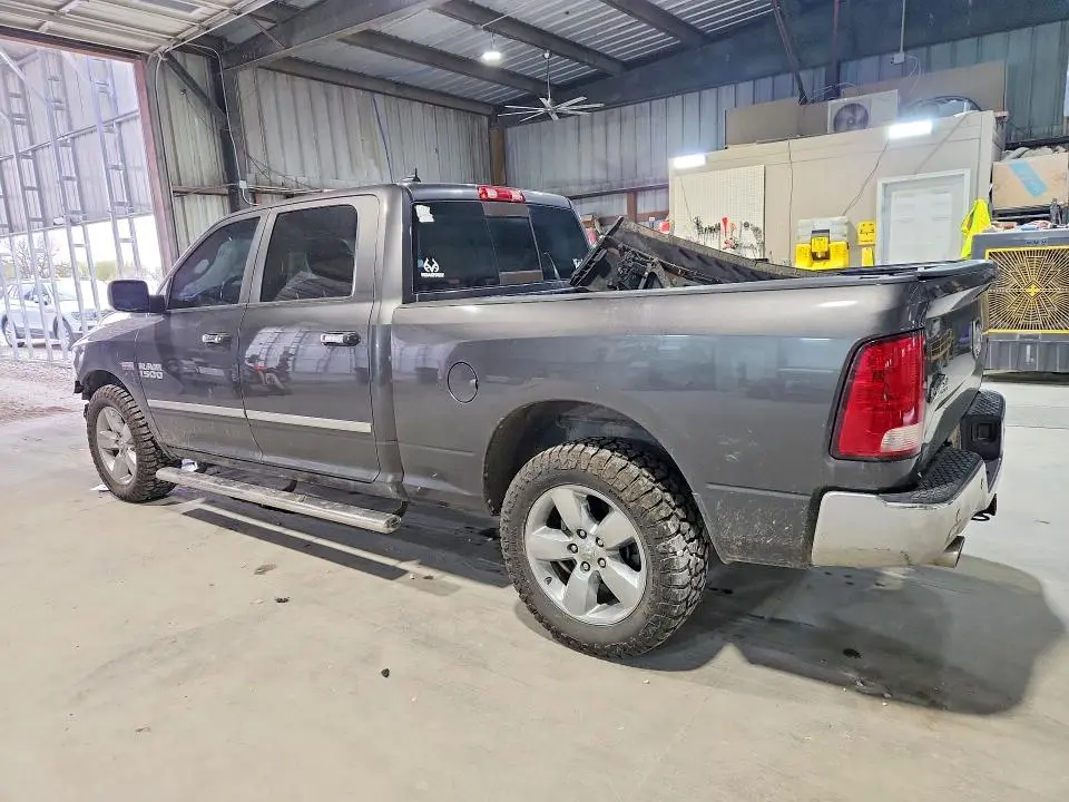 2015 RAM 1500 SLT  
