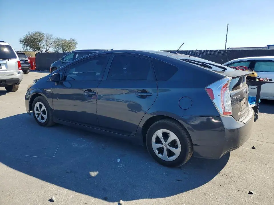 2013 TOYOTA PRIUS   