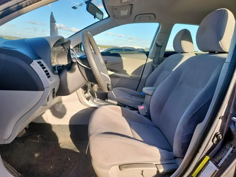 2013 TOYOTA COROLLA BASE  