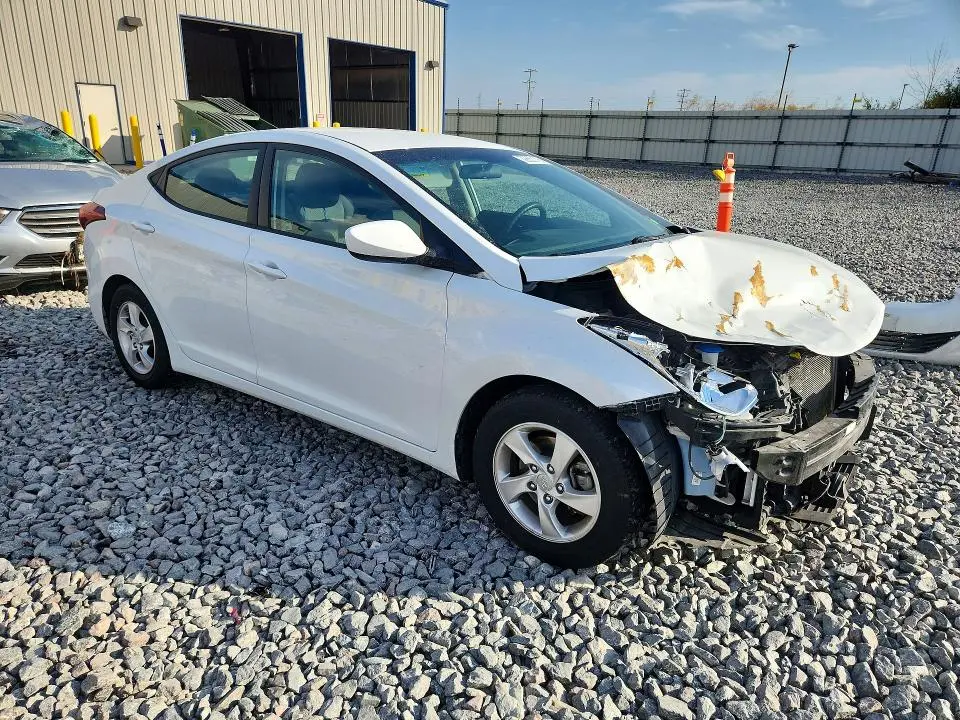 2015 HYUNDAI ELANTRA SE  
