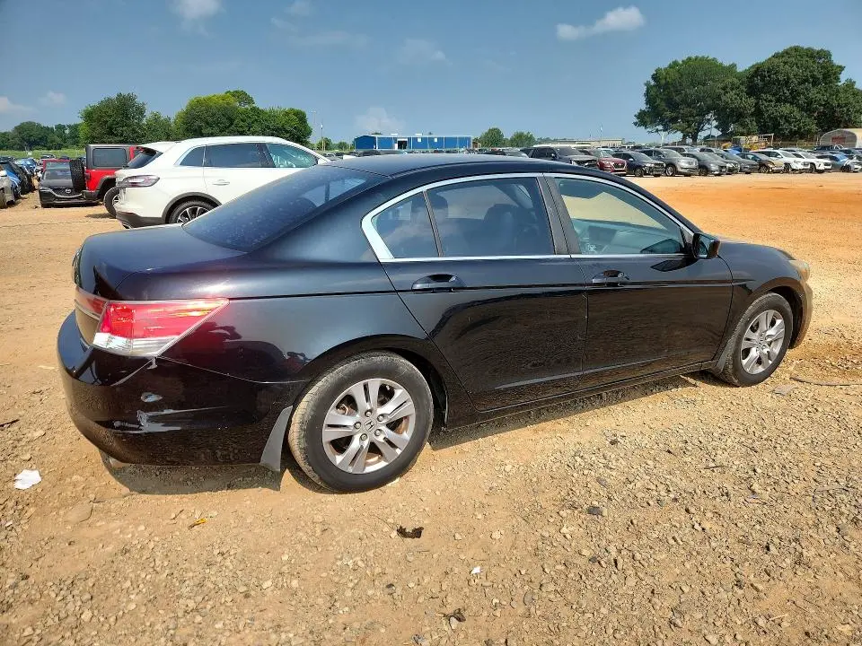 2011 HONDA ACCORD SE  