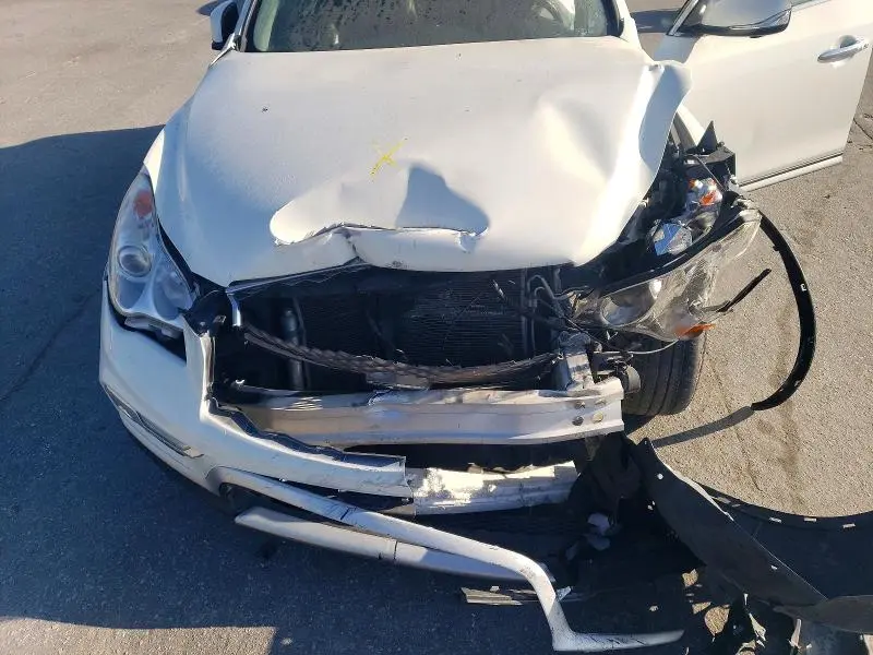 2016 INFINITI QX50 BASE  
