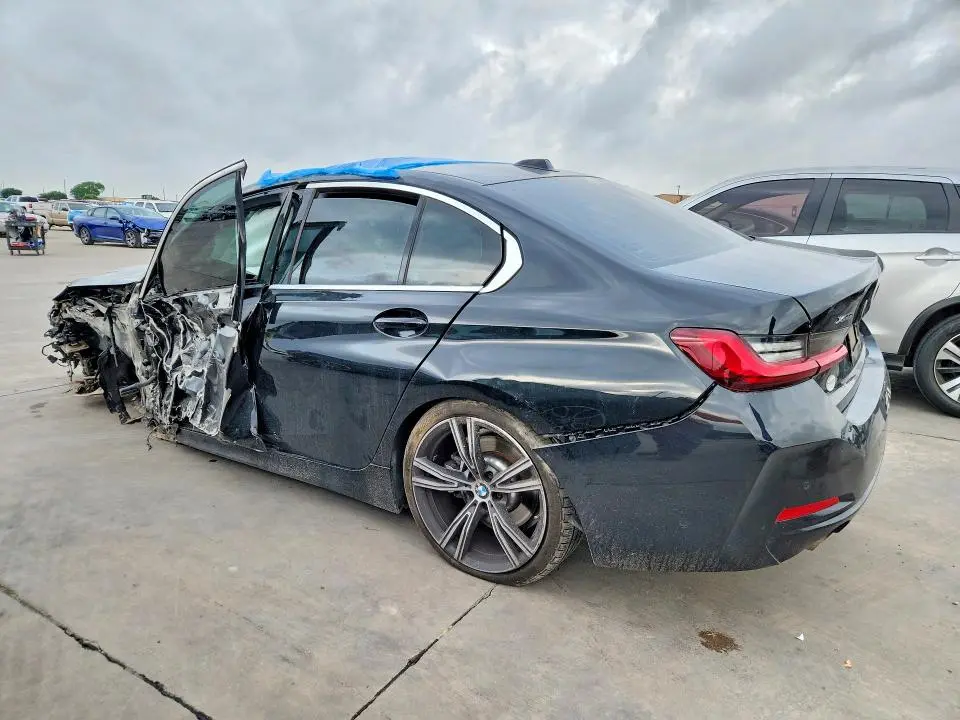 2024 BMW 330XI   