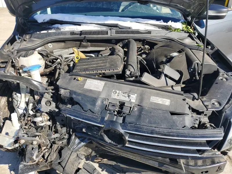 2016 VOLKSWAGEN JETTA SE  