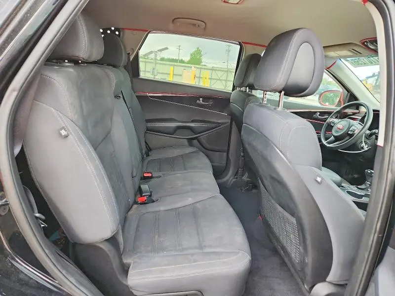 2016 KIA SORENTO LX V6  