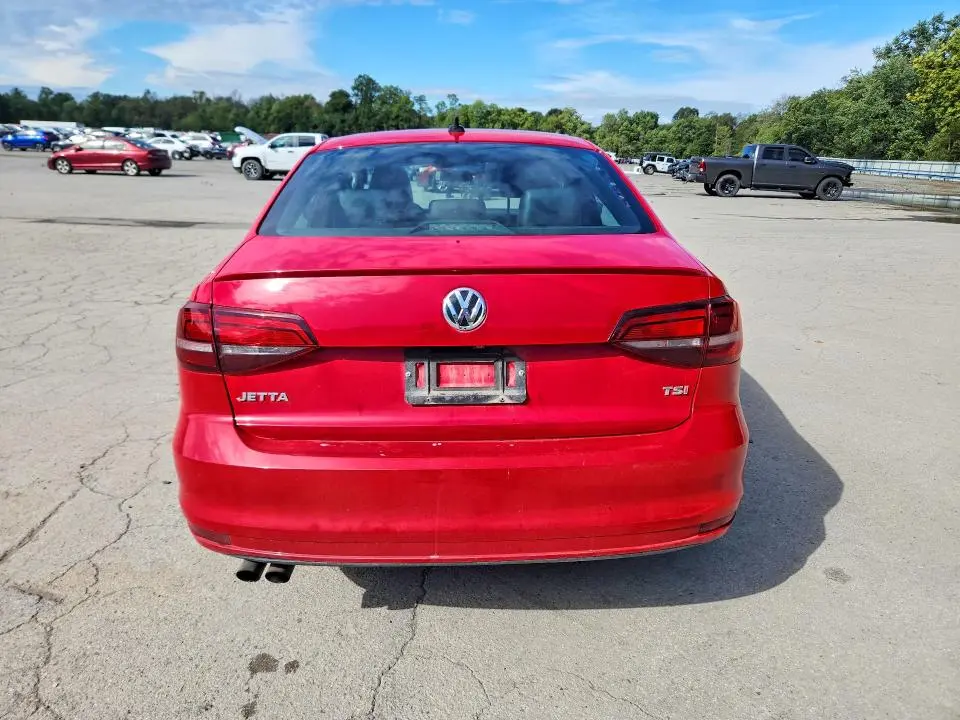 2016 VOLKSWAGEN JETTA SPORT  