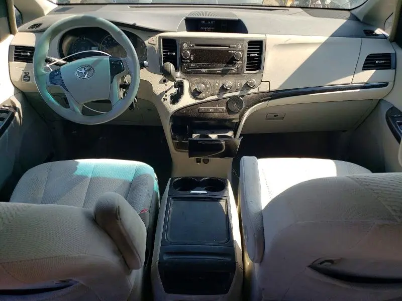 2012 TOYOTA SIENNA LE  