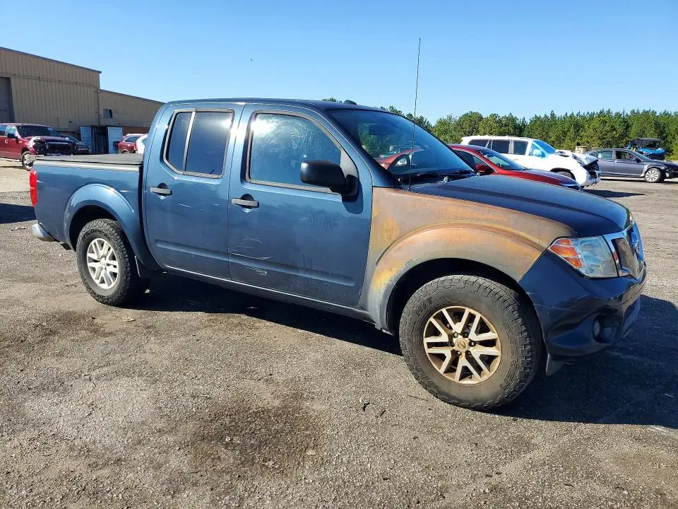 2016 NISSAN FRONTIER SV  
